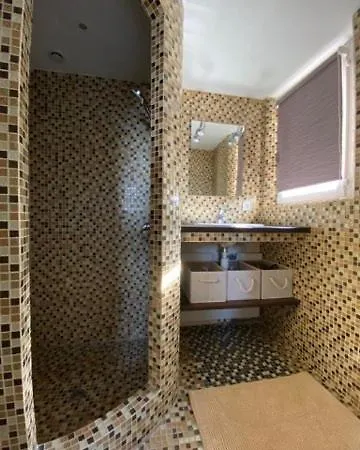 Beaupre * لي إيسامبر